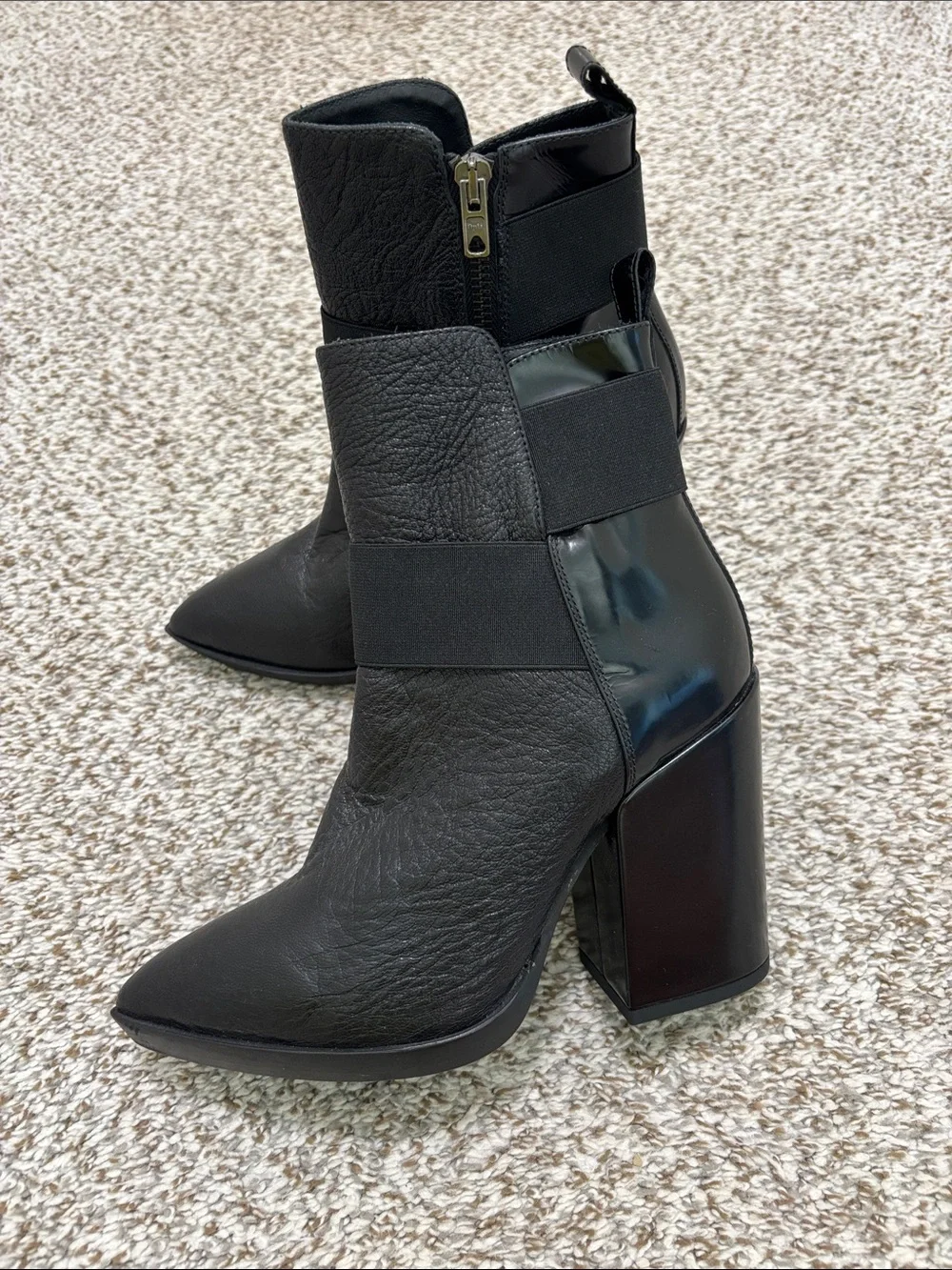 Scarpedarte black leather ankle boots 8.5